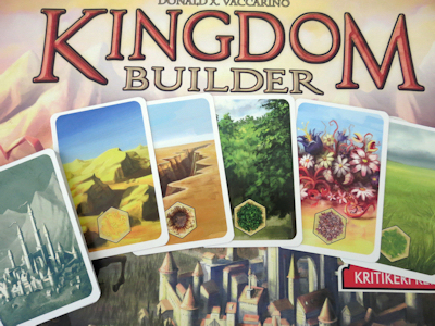 Gros plan sur le matériel de Kingdom builder   (Queen games/Atalia)